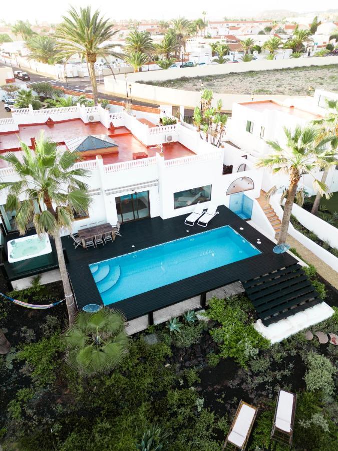 Villa Los Flamencos By Veaco- Beachfront & Pool Коральео Экстерьер фото